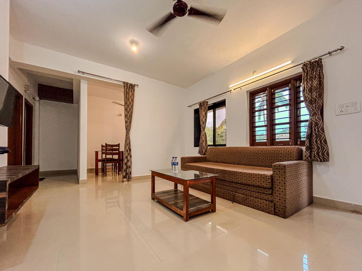 La Costa Residency Hotel Анджуна Екстериор снимка
