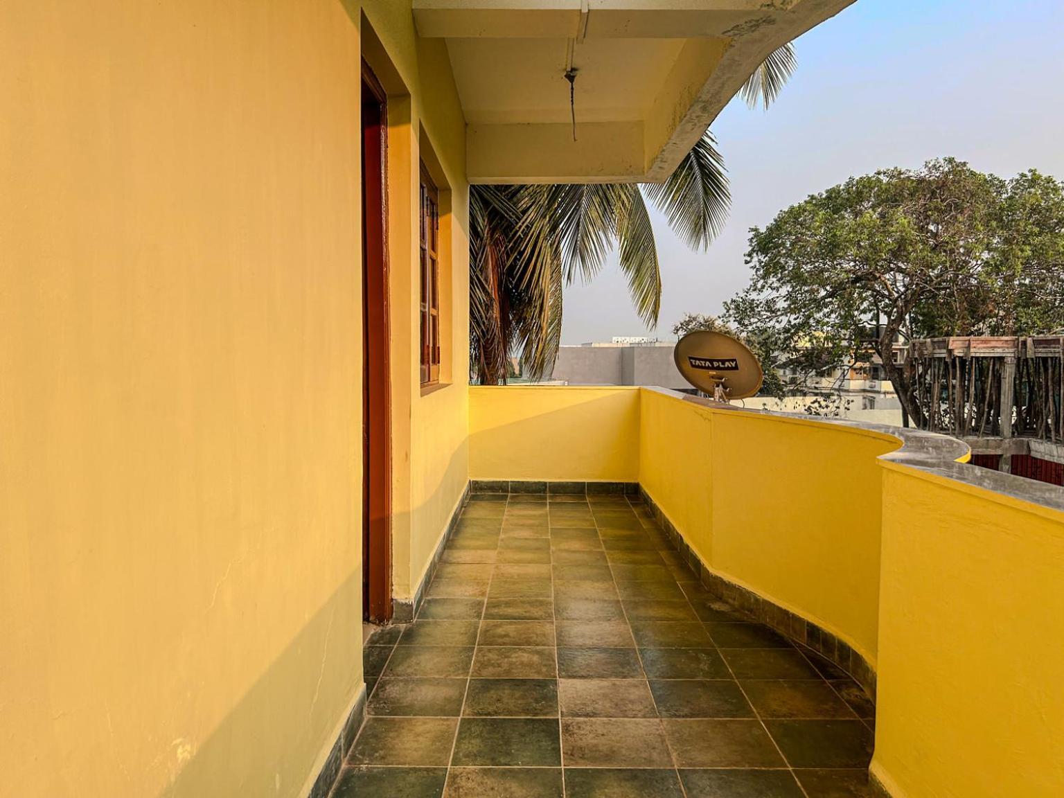 La Costa Residency Hotel Анджуна Екстериор снимка