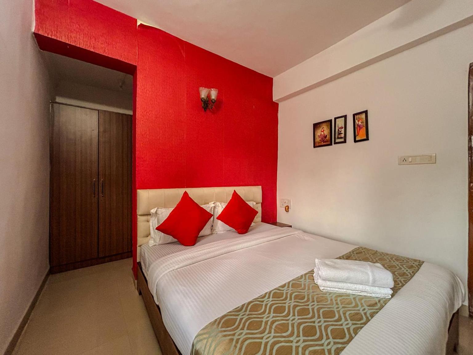La Costa Residency Hotel Анджуна Екстериор снимка