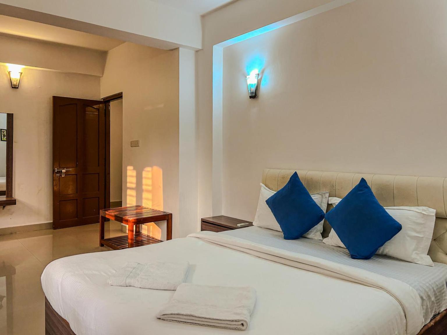 La Costa Residency Hotel Анджуна Екстериор снимка